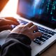 Hacker breekt in bij politie Zwijndrecht en zet duizenden pv’s, nummerplaten en boetes online