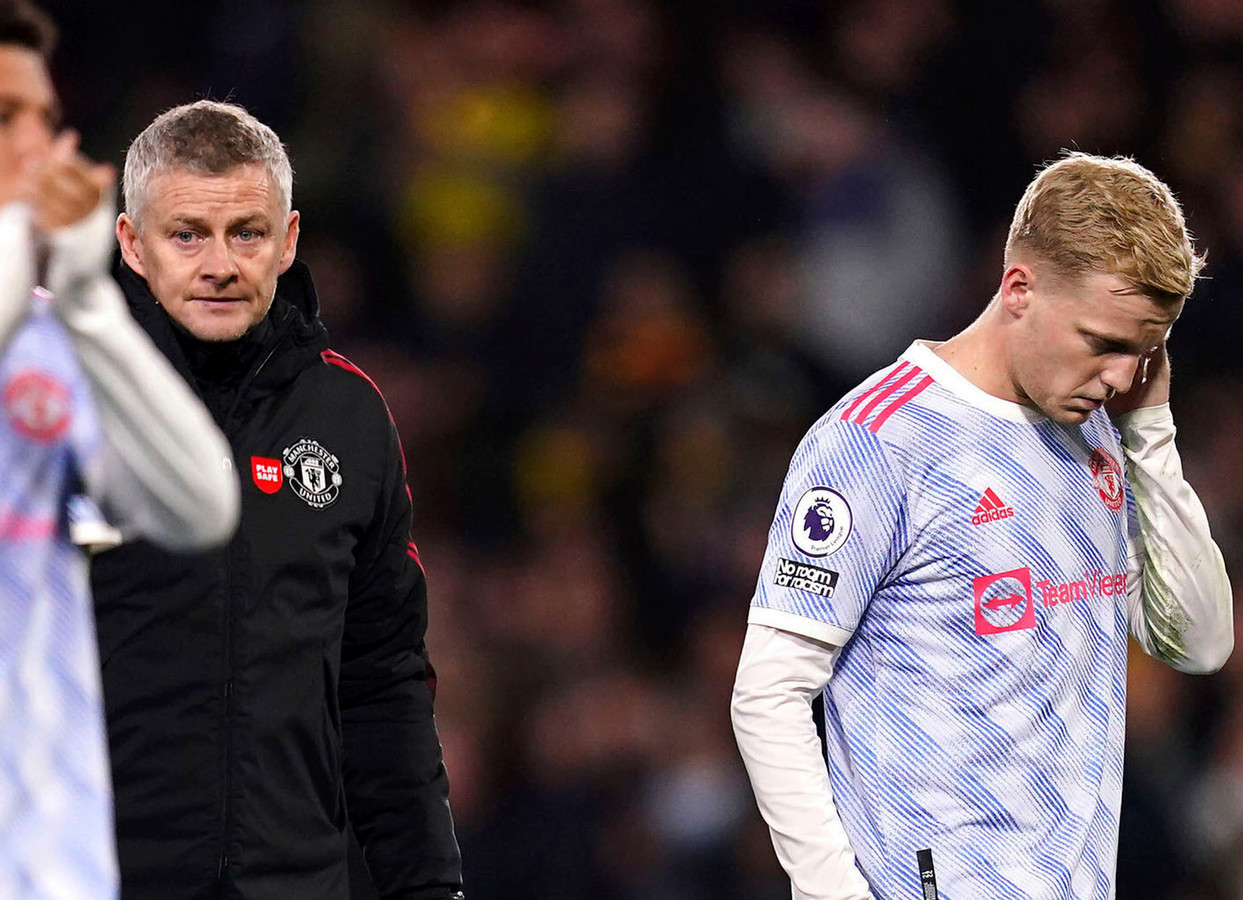 Ole Gunnar Solskjaer en Donny van de Beek gisteren in Watford.