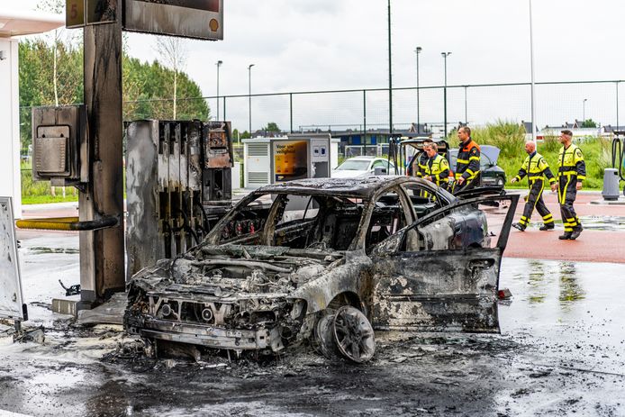 Per ongeluk achtergelaten auto in garage