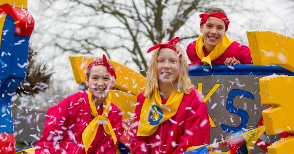 Kleine jeugdoptocht Kwastenlaand heeft zijn voordelen | Carnaval in de Langstraat - BD.nl