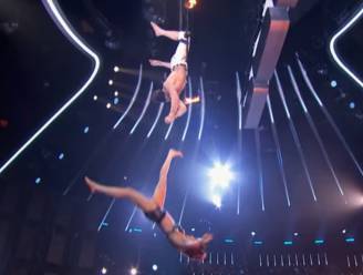 Bloedstollende trapeze-act in America's Got Talent gaat pijnlijk fout