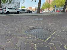 Weleens opgevallen? Hierom zijn er twee putten in één straat in Deventer