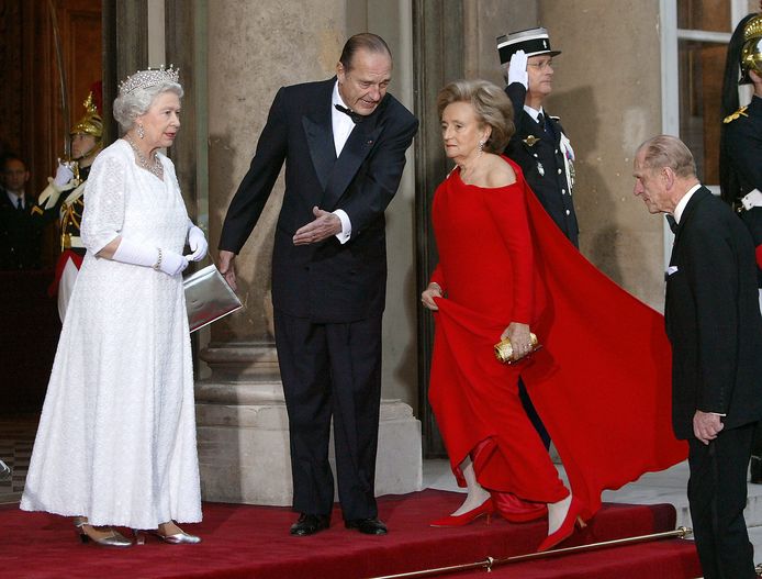 Jacques Chirac op bezoek bij de Queen in 2004.