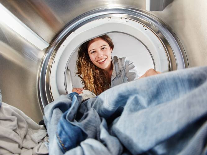 Zo gebruik je je wasmachine en droogkast slimmer: “Het kost je iets meer, maar je bespaart ermee op de lange termijn”