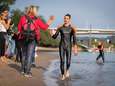 Geen loop? Dan zwemmen! Bridge to Bridge Swim debuteert imponerend in Arnhem