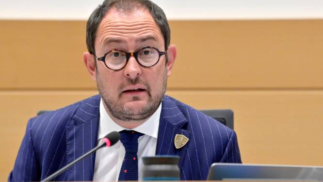 Van Quickenborne: “Basispakket energie niet alleen voor laagste inkomens. Ook voor wie 2.500 euro netto of meer verdient”