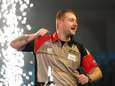 <br>Dimitri Van den Bergh se qualifie pour une demi-finale historique aux Mondiaux de fléchettes