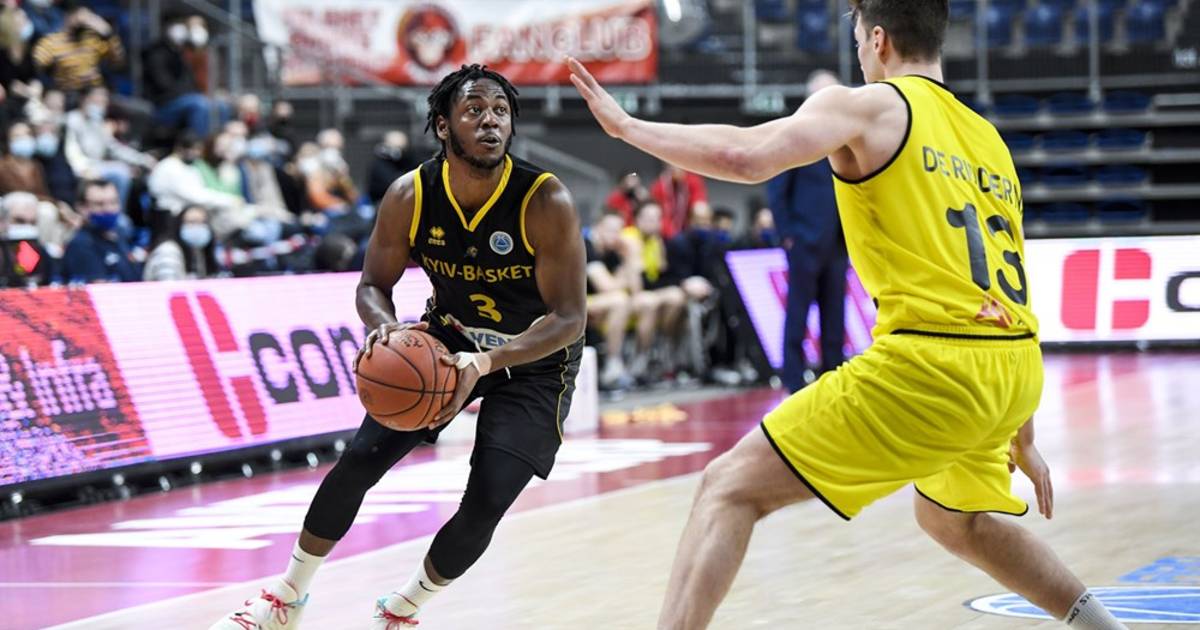 Antwerp Giants met Avery Woodson oefent tegen tweedeklasser Melsele Sport in de buurt hln.be