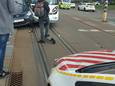 Op de Sint-Bernardesteenweg gebeurde een ongeval tussen een auto en een tram.