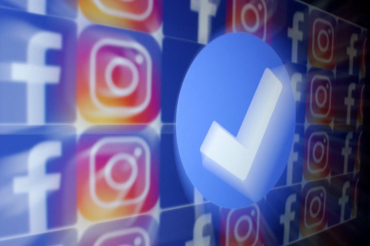 You will soon also pay for a blue check mark on instagram and facebook