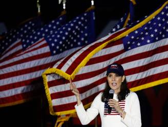 Oud-rivaal Nikki Haley gaat bij presidentsverkiezingen op Trump stemmen: “Biden is een ramp”