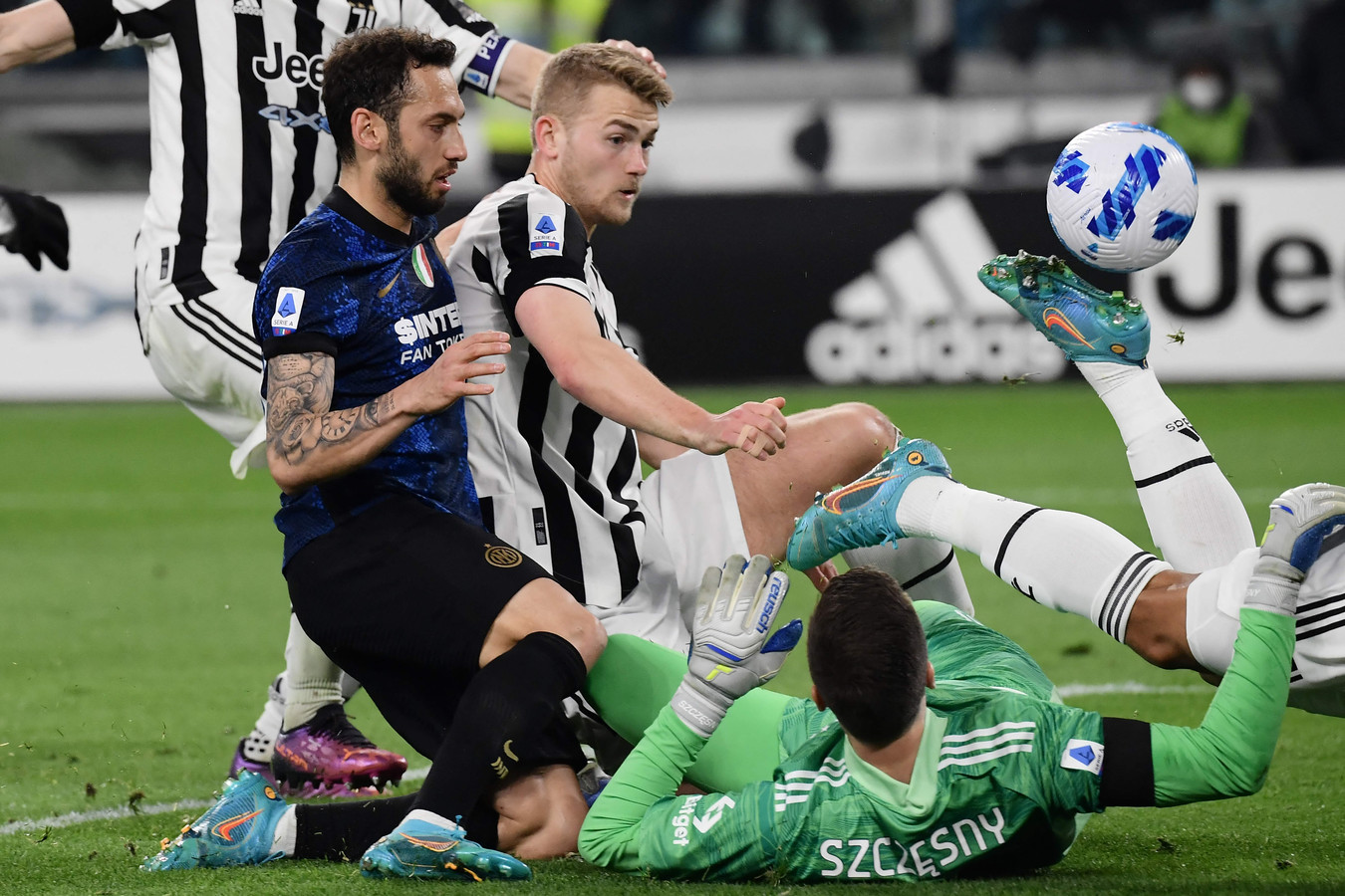 ювентус интер. ювентус интер 2022. ювентус интер индзаги. La liga turnir jadvali 2022. ювентус интер статистика матча.