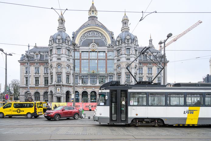 Tram in Antwerpen illustratiebeeld.