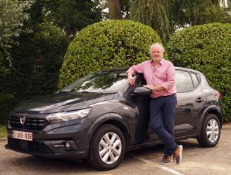 En als je eens voor de goedkoopste auto ging? Onze autokenner test budget-gezinswagen Dacia Sandero