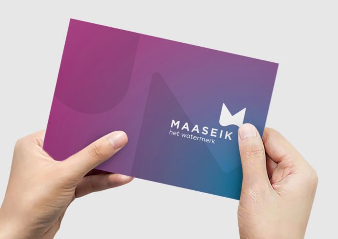 De nieuwe kleuren en het logo van Maaseik.