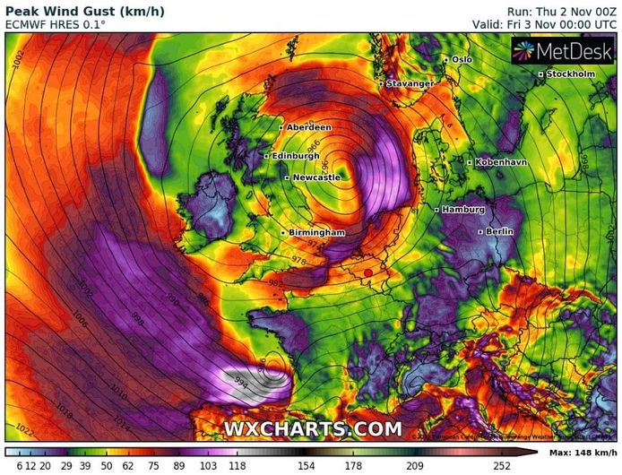 In het kielzog van storm Ciarán ontwikkelde zich gisterenavond een kleine maar venijnige stormdepressie over de Golf Van Biskaje.