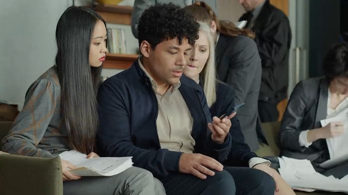 Une pub d’Apple sur la confidentialité des données qui intervient en même temps que les dernières mises à jour de son application "Tracking Transparency".