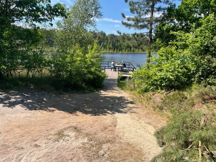 De picknickplek aan Ven Ruiterskuilen