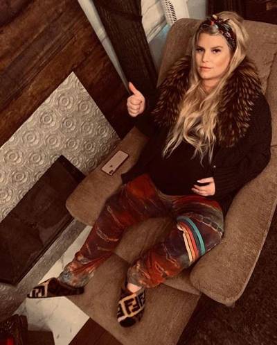 Jessica Simpson verwelkomt dochter Birdie