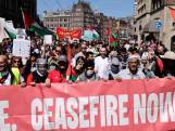 Duizenden mensen lopen mee met mars voor Gaza in Amsterdam