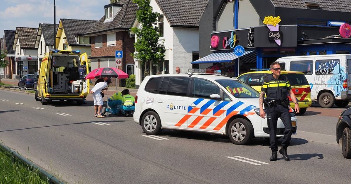 Vrouw gewond bij aanrijding in Apeldoorn.