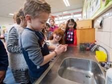 Chaotische taferelen op scholen: half lege klassen en groepen naar huis