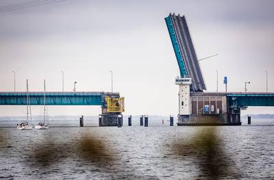 Haringvlietbrug komende week alle nachten geheel afgesloten