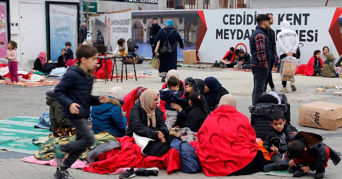 Almeno 80 feriti dopo il terremoto in Turchia, più di 100 scosse di assestamento registrate |  All’estero