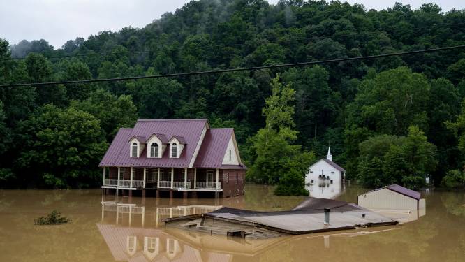 Dodental door “ergste en meest verwoestende” overstromingen in Kentucky loopt verder op tot 25, nog 250 mensen vermist