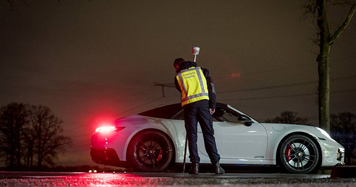 De bizarre crash van een Porsche in Twente: van racegeluid naar piepende remmen en de onvermijdelijk