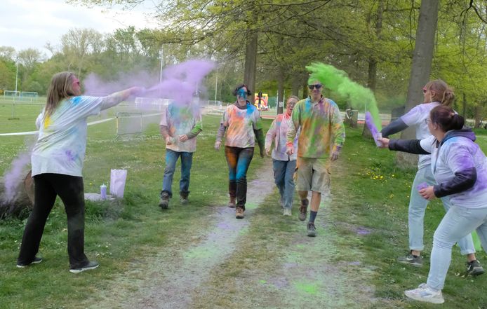 De eerste editie van de ‘colorrun’ in Bonheiden was meteen een schot in de roos