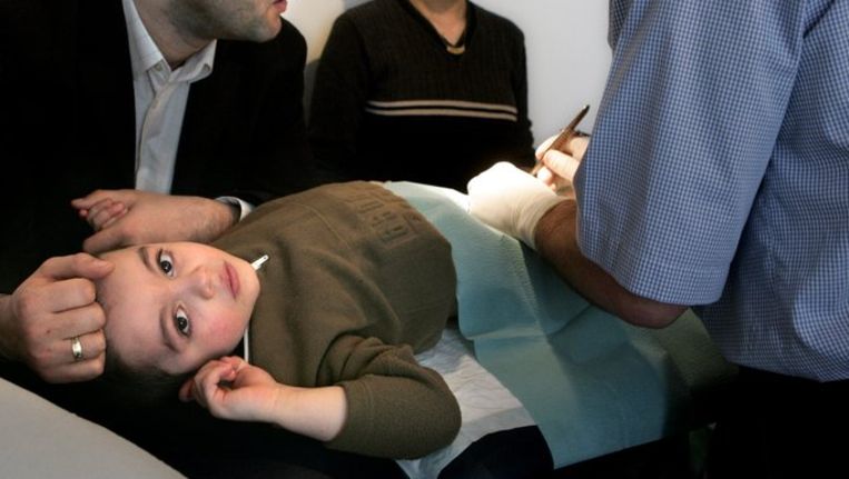 Stop Met Bloedzuigen Na Besnijdenis Trouw