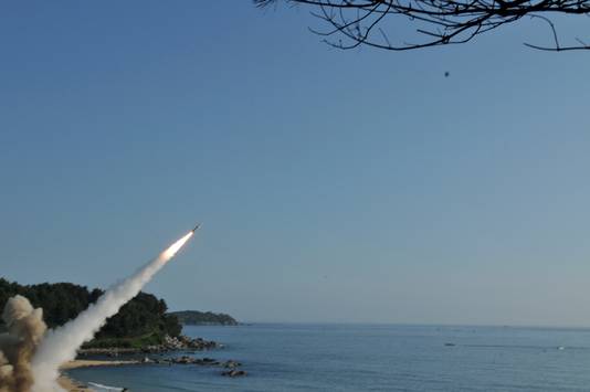 Archiefbeeld. Lancering van een ATACMS-raket in Zuid-Korea.