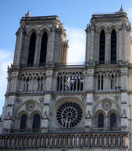 Nieuwe Notre-Dame krijgt moderne wandtapijten, maar wordt zeker geen ‘Disneyland’
