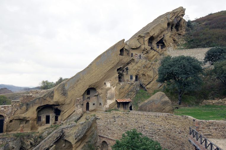 Het kloostercomplex van David Gareja, aan de grens tussen Azerbeidzjan en Georgië. Beeld EPA