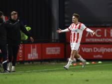 Jong PSV dankzij beestachtig goede goals van Van Duiven langs Almere City FC