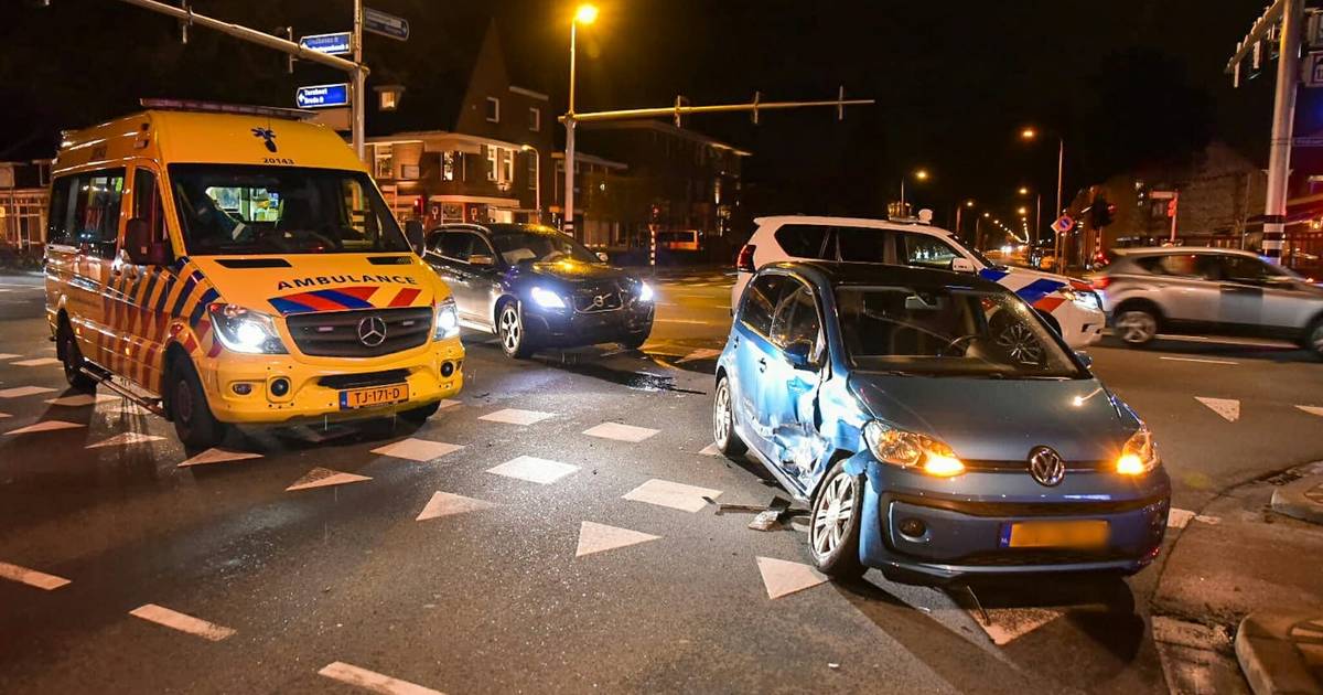 Vrouw gewond bij ongeluk op Ringbaan-West in Tilburg | Tilburg | AD.nl