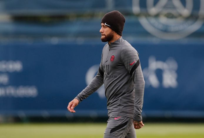 Neymar fait l'impasse sur la réception de Leipzig.