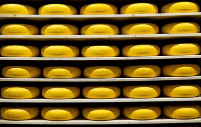 Boerenkaas uit de schappen vanwege poepbacterie