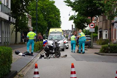 Scooterrijder raakt gewond bij botsing met auto in Rijen