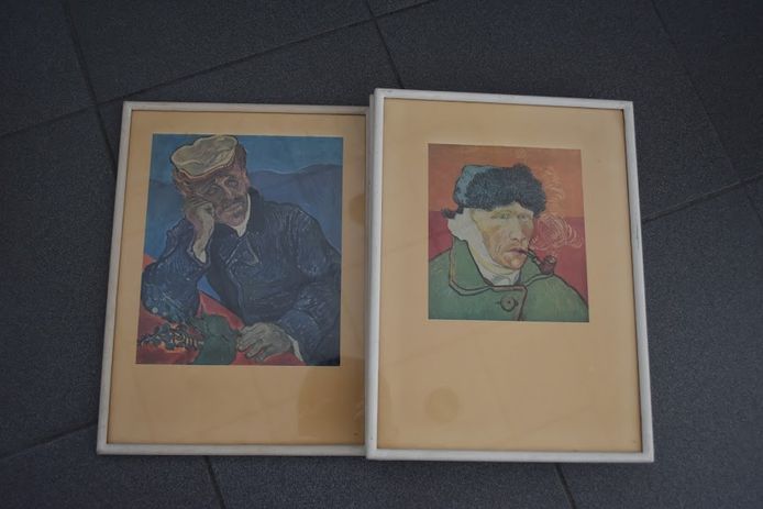Een kleine greep uit de vermoedelijk gestolen spullen die werden aangetroffen.