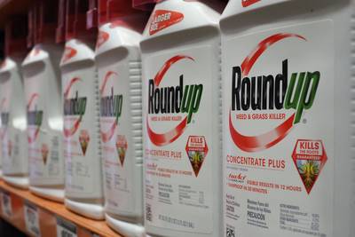 Monsanto condamné à 2,25 milliards de dollars de dommages: Bayer a fait de “mauvais choix dans ce dossier”