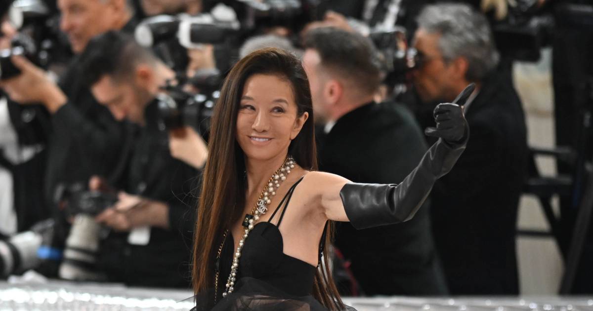 Nine hours of sleep per night, no sunlight and a daily vodka tonic: this is how designer Vera Wang (75) stays eternally young | POPULAR IN HLN+ SHOWBIZZ