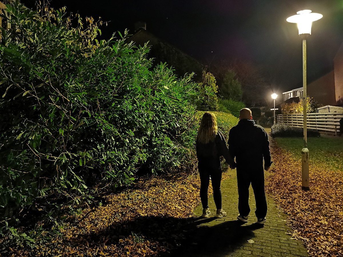 Dochter (15) teleurgesteld over uitstel zedenzaak ‘Nu is het nóg niet voorbij’ Foto AD.nl