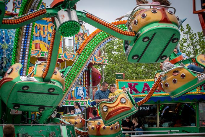 Bergse kermis op de Boulevard bevalt goed: 'Dit is een ...