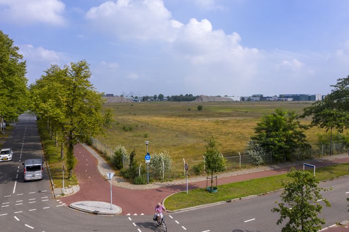 Actiecomité CA58.nl wil met een kort geding de bouw van het omstreden megadistributiecentrum Campus A58 stilleggen.