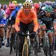 Rijke wielerteams nemen voorsprong in crisistijd