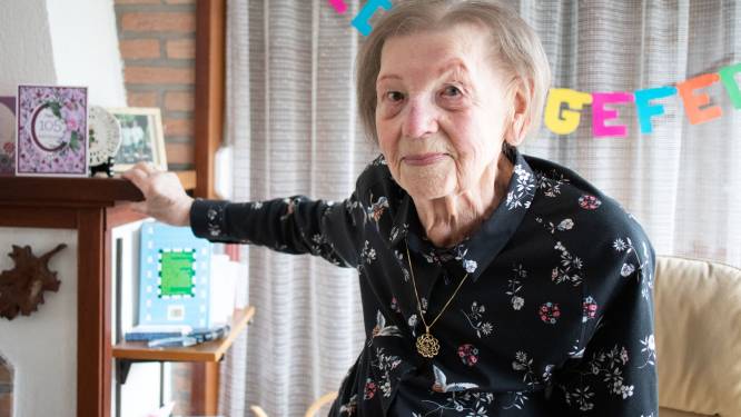 Joke (105) is oudste Hulstenaar en woont nog zelfstandig: ‘Gewoon blijven ademhalen’