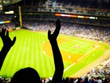 Décès d'une fan de baseball après avoir été touchée par une balle