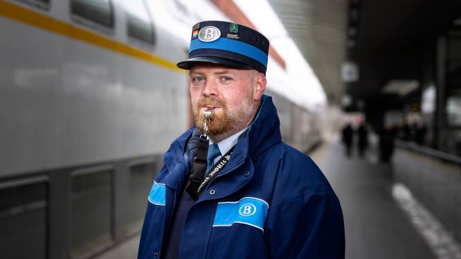 “Ik vind dat ik heel goed verdien, zeker gezien de uren die ik werk”: dit is het salaris van treinbegeleider David (35)